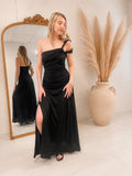 Robe longue asymétrique drapée – noire