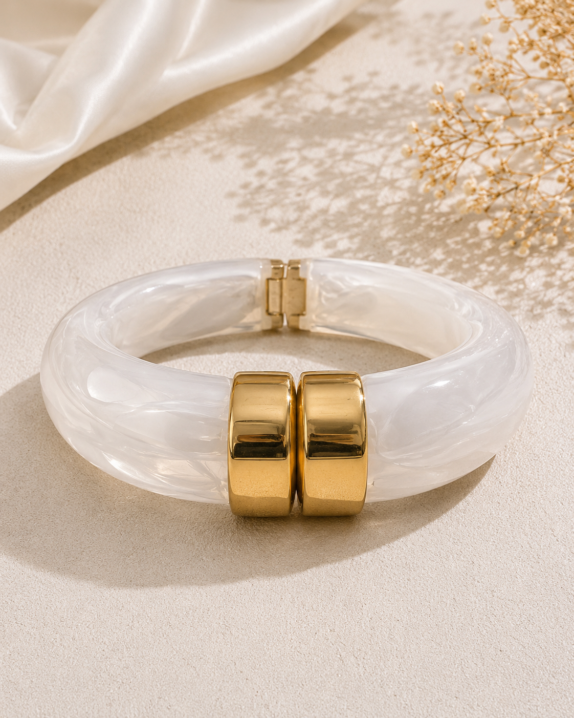 Bracelet Jonc Nacré; Doré – Raffinement Intemporel