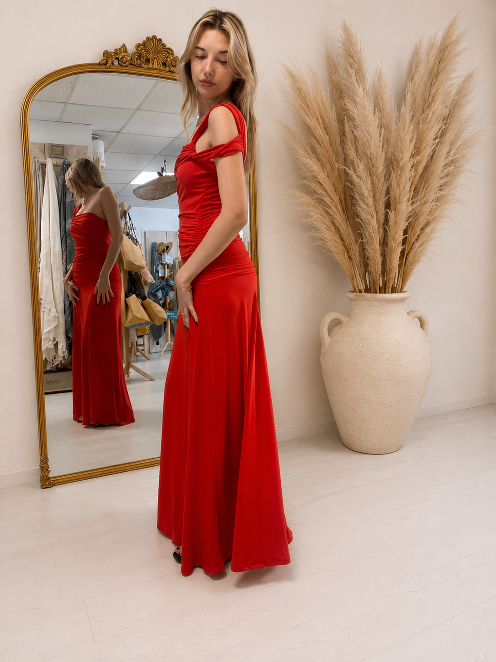 Robe longue asymétrique drapée – Rouge