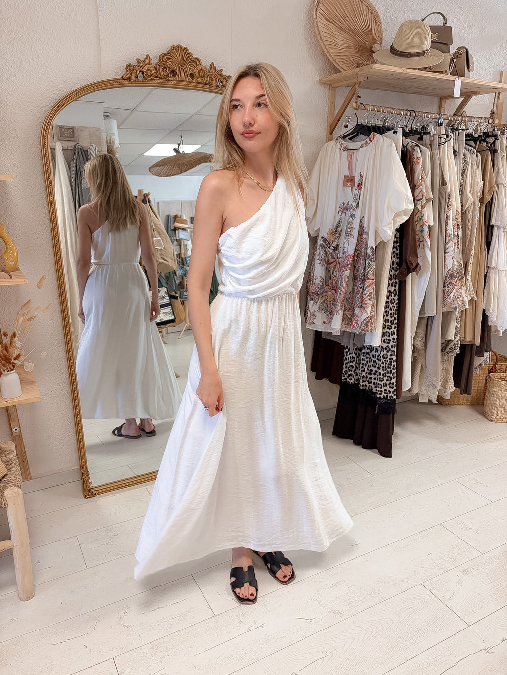 Robe Alba asymétrique