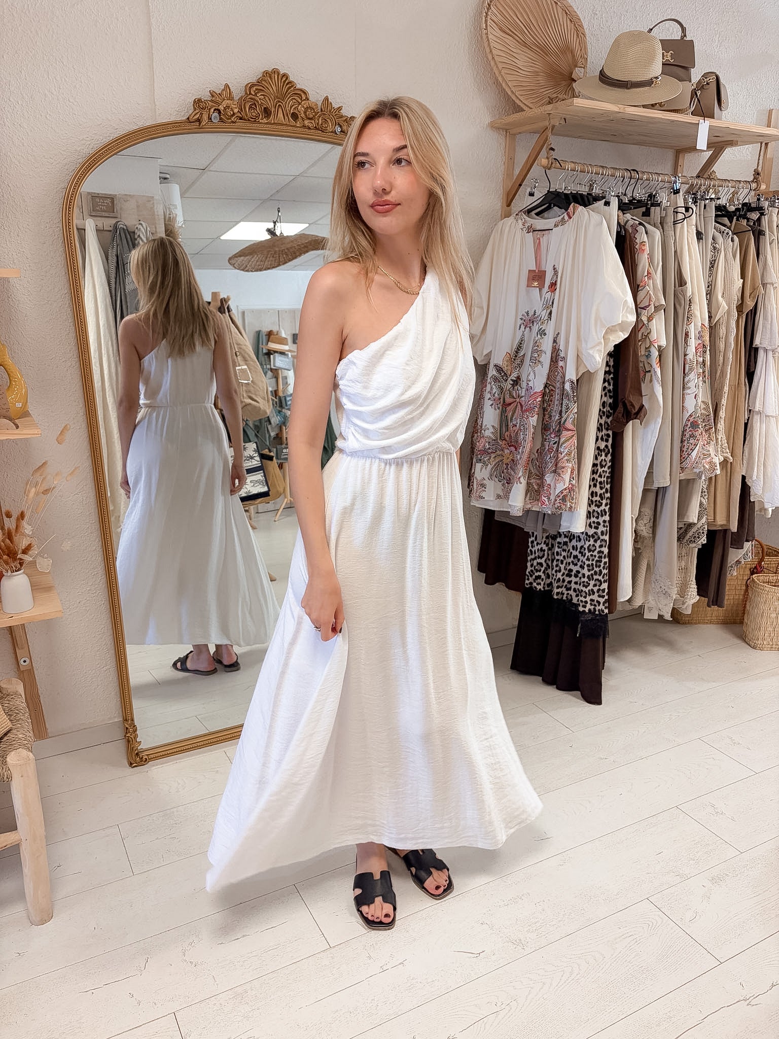 Robe Alba asymétrique