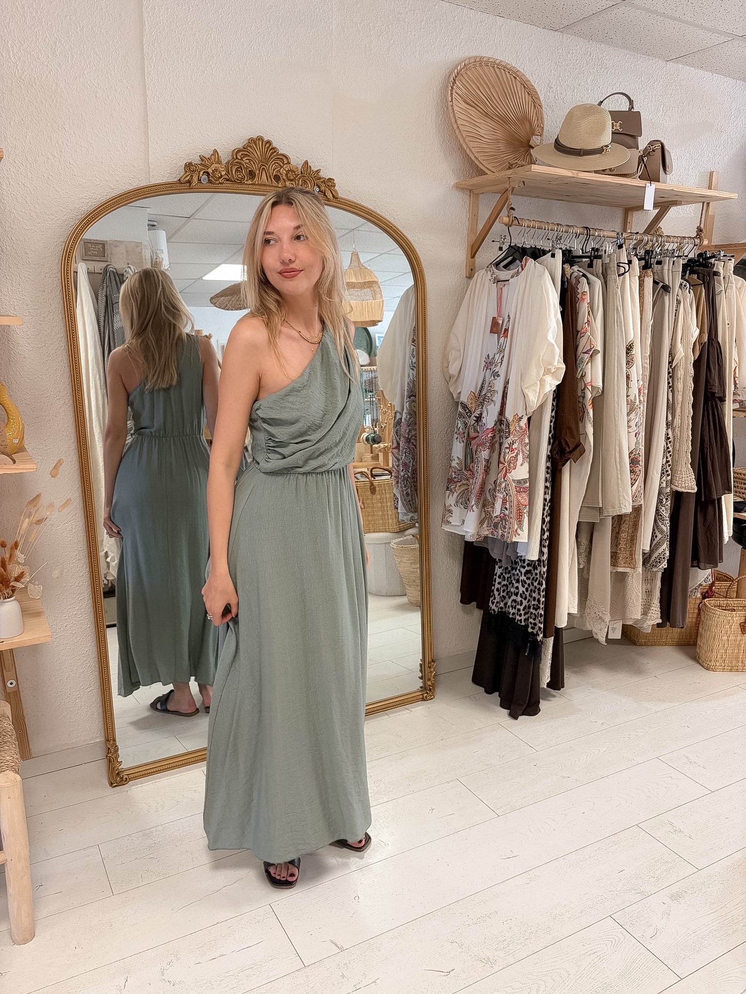 Robe Alba asymétrique