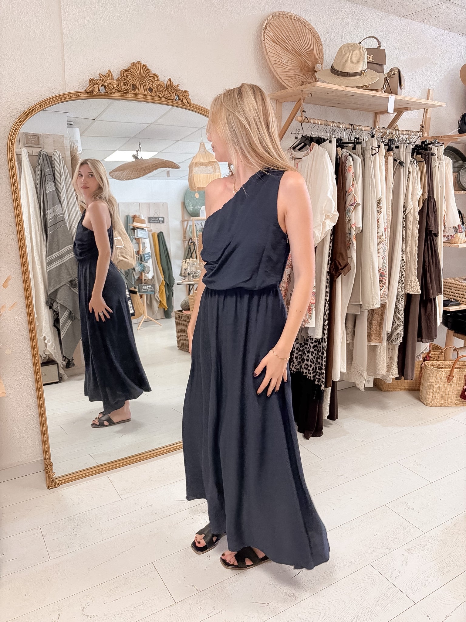 Robe Alba asymétrique