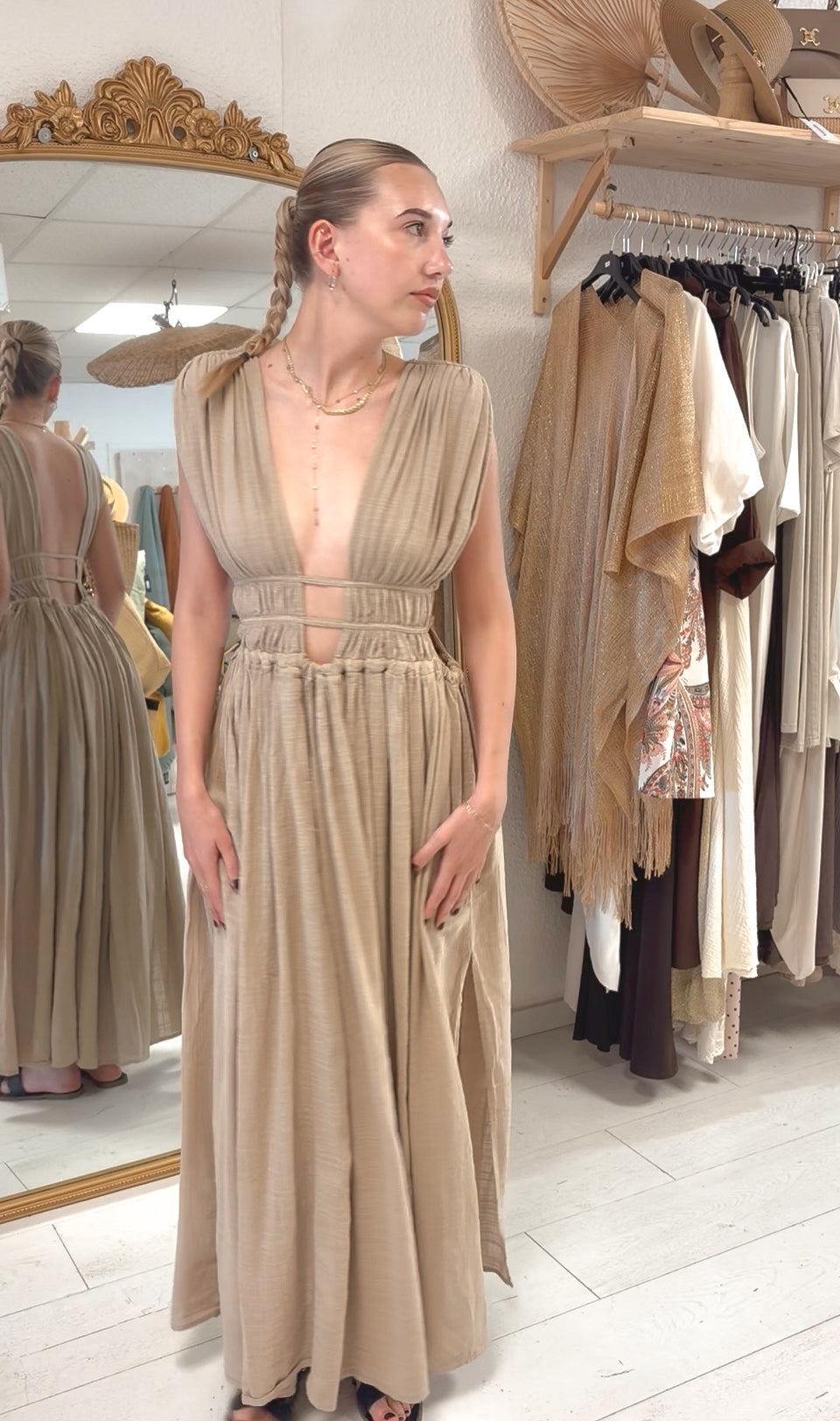 Robe longue dos nu en coton beige sable