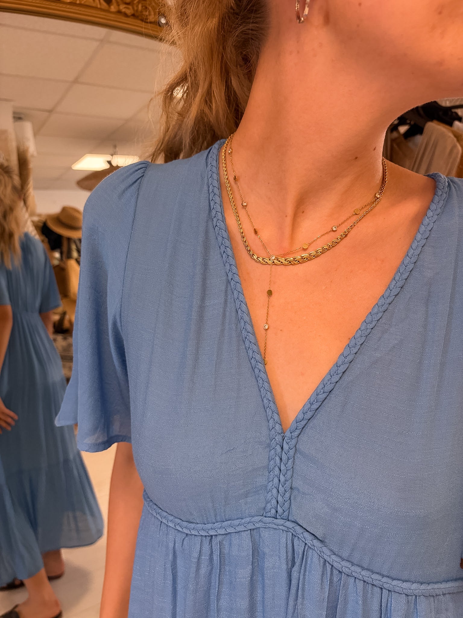 Robe Isis-Goa