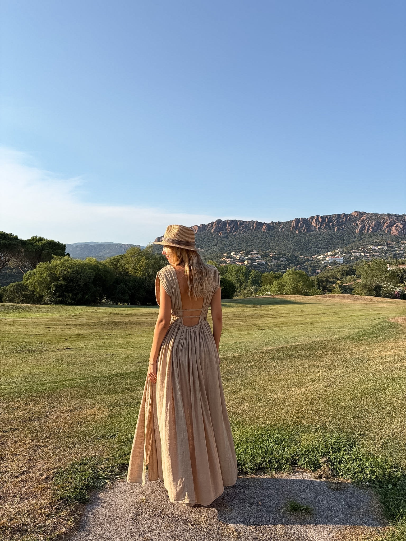 Robe Zoé beige sable