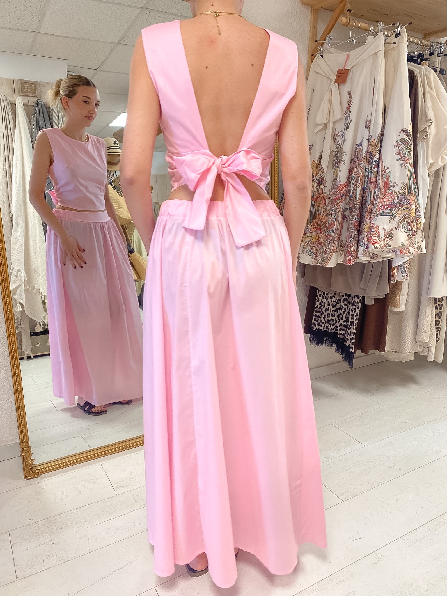Ensemble rose dos noué